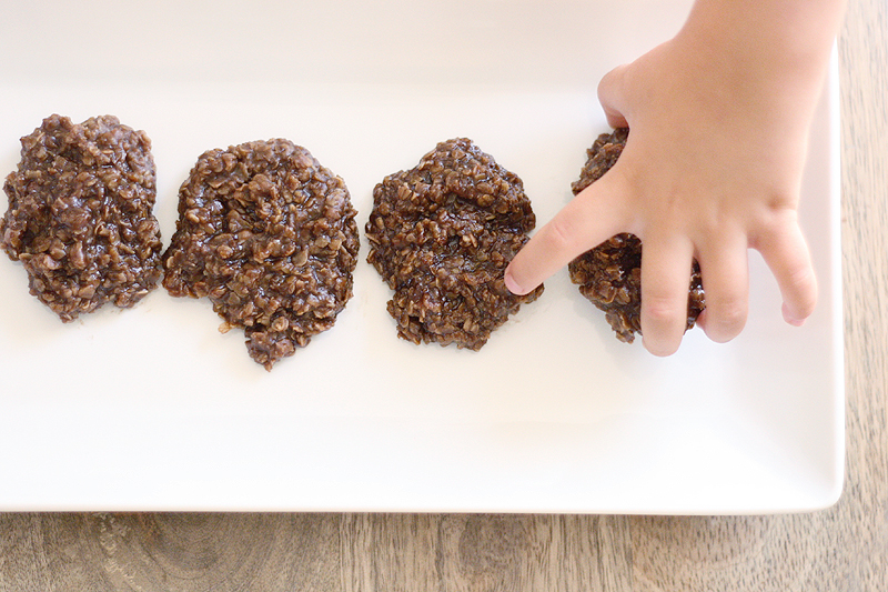 Preacher Cookies (AKA Chocolate Oatmeal No Bake Cookies) | Recipe by Ashlee Proffitt